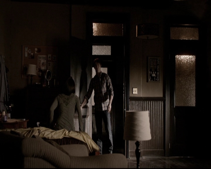 VampireDiariesWorld-dot-org_5x20WhatLiesBeneath0630.jpg