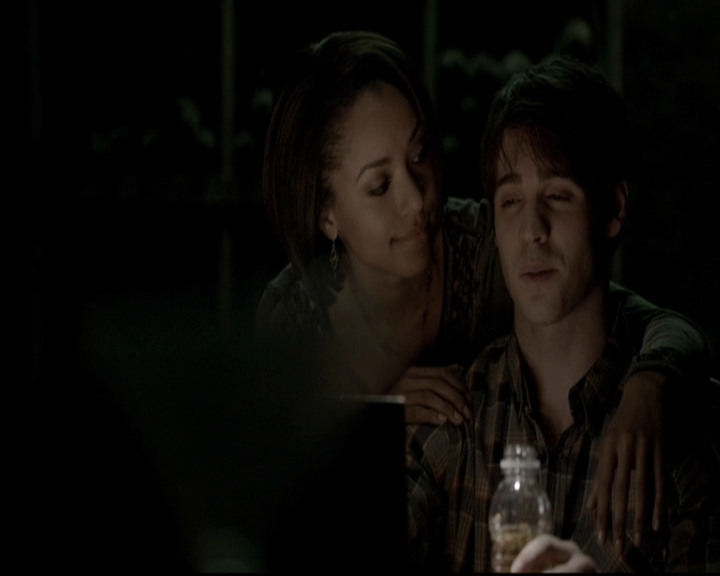 VampireDiariesWorld-dot-org_5x20WhatLiesBeneath0873.jpg