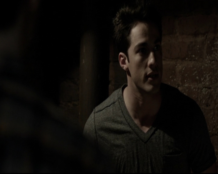 VampireDiariesWorld-dot-org_5x20WhatLiesBeneath0922.jpg