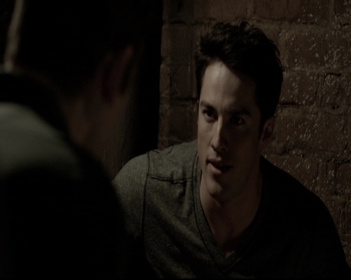 VampireDiariesWorld-dot-org_5x20WhatLiesBeneath0951.jpg