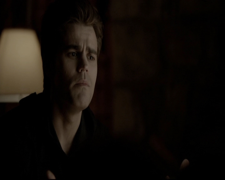 VampireDiariesWorld-dot-org_5x20WhatLiesBeneath1038.jpg