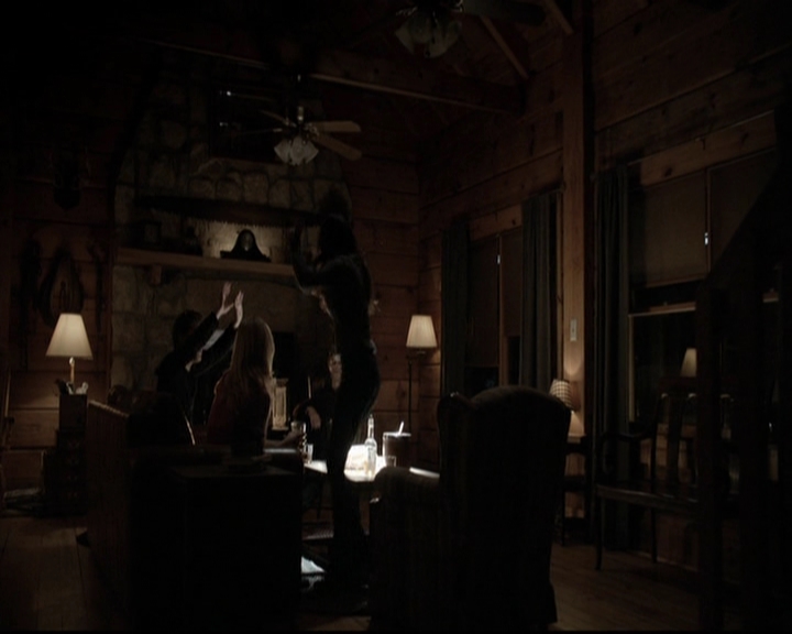 VampireDiariesWorld-dot-org_5x20WhatLiesBeneath1041.jpg