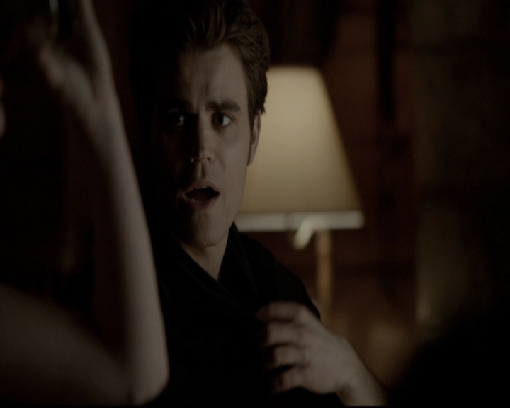 VampireDiariesWorld-dot-org_5x20WhatLiesBeneath1044.jpg