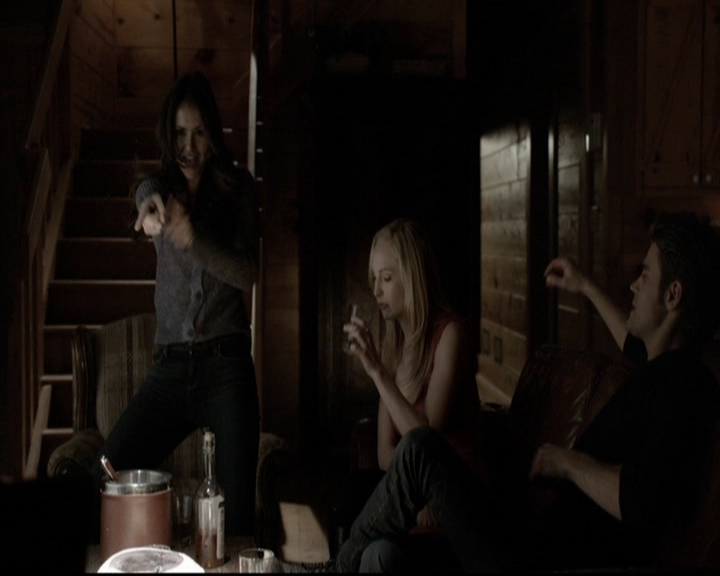 VampireDiariesWorld-dot-org_5x20WhatLiesBeneath1046.jpg