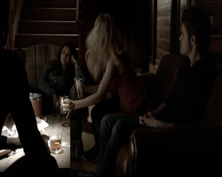 VampireDiariesWorld-dot-org_5x20WhatLiesBeneath1056.jpg