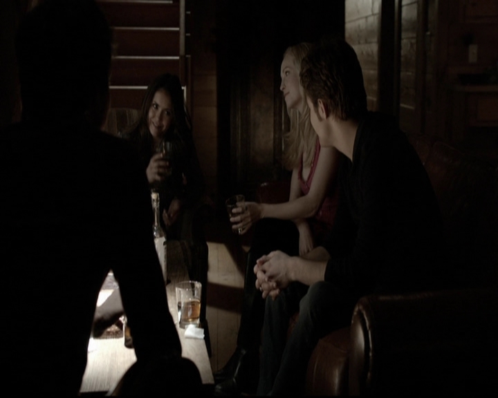 VampireDiariesWorld-dot-org_5x20WhatLiesBeneath1072.jpg