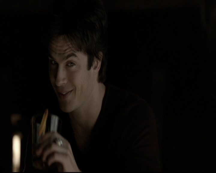 VampireDiariesWorld-dot-org_5x20WhatLiesBeneath1082.jpg