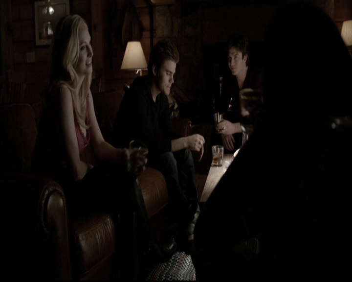 VampireDiariesWorld-dot-org_5x20WhatLiesBeneath1087.jpg