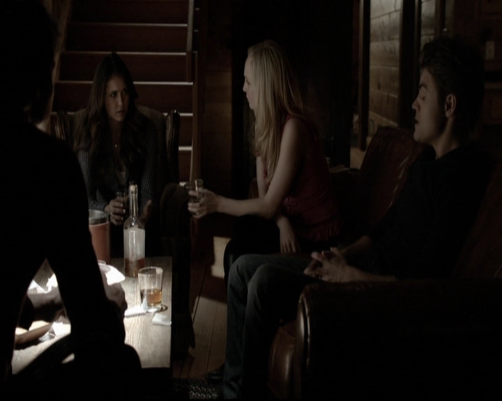 VampireDiariesWorld-dot-org_5x20WhatLiesBeneath1100.jpg