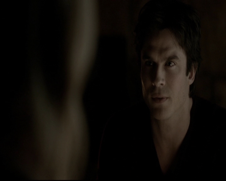 VampireDiariesWorld-dot-org_5x20WhatLiesBeneath1105.jpg