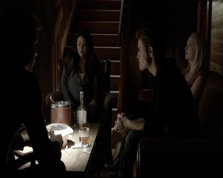 VampireDiariesWorld-dot-org_5x20WhatLiesBeneath1127.jpg