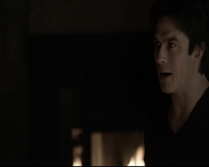 VampireDiariesWorld-dot-org_5x20WhatLiesBeneath1138.jpg