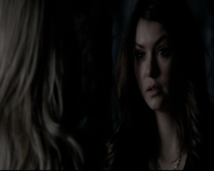 VampireDiariesWorld-dot-org_5x20WhatLiesBeneath1528.jpg