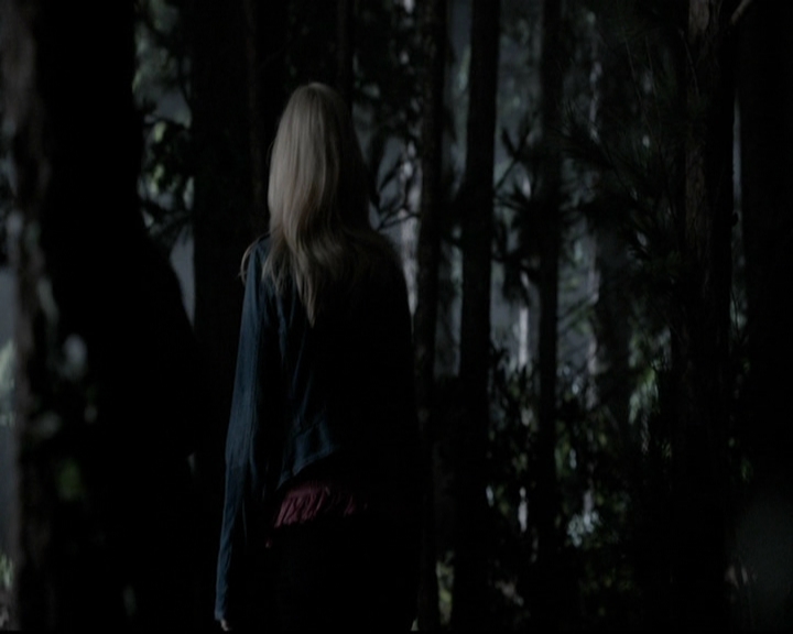 VampireDiariesWorld-dot-org_5x20WhatLiesBeneath1532.jpg