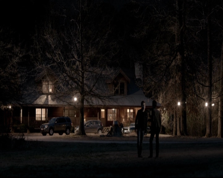 VampireDiariesWorld-dot-org_5x20WhatLiesBeneath1540.jpg