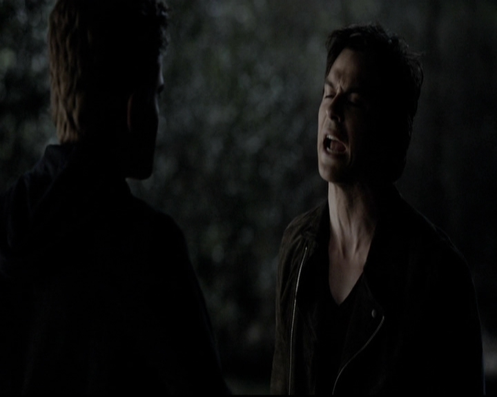 VampireDiariesWorld-dot-org_5x20WhatLiesBeneath1544.jpg