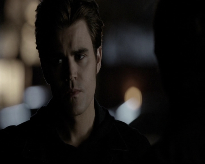 VampireDiariesWorld-dot-org_5x20WhatLiesBeneath1549.jpg