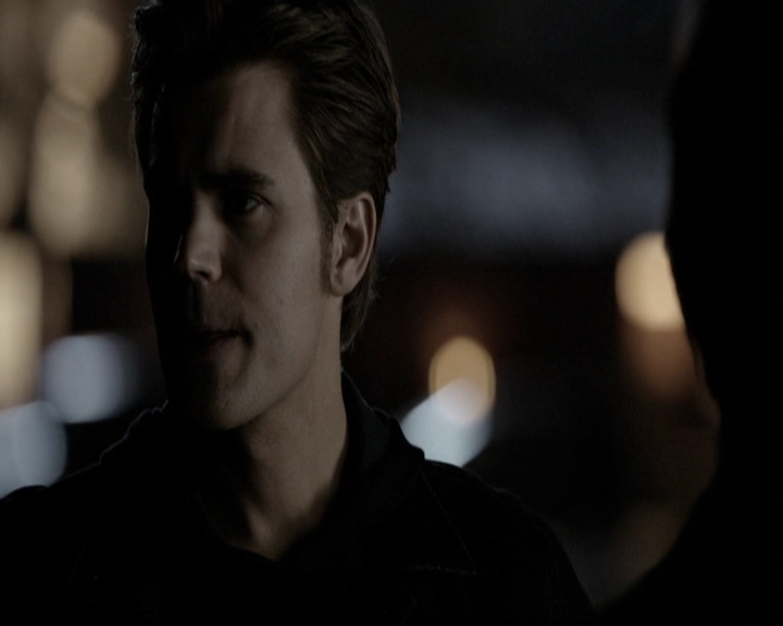 VampireDiariesWorld-dot-org_5x20WhatLiesBeneath1550.jpg