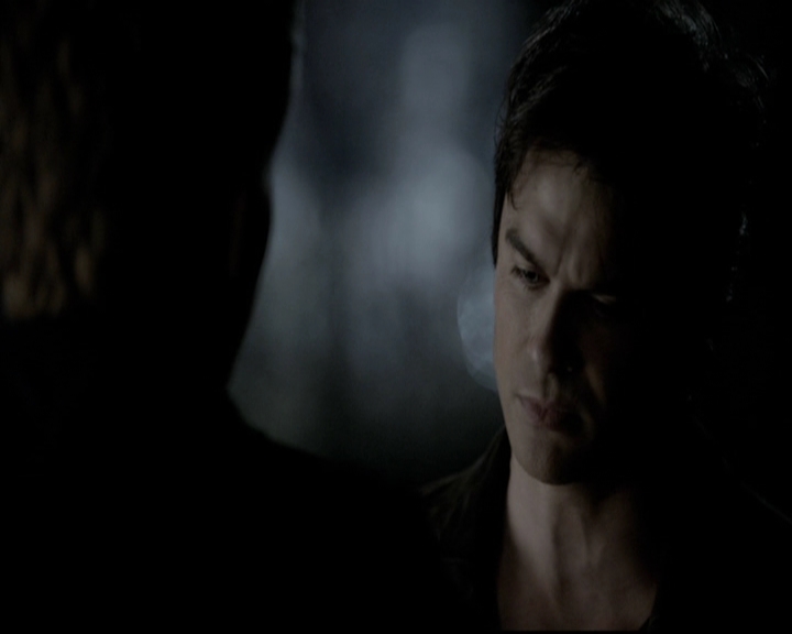 VampireDiariesWorld-dot-org_5x20WhatLiesBeneath1554.jpg