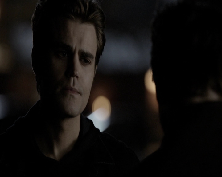 VampireDiariesWorld-dot-org_5x20WhatLiesBeneath1555.jpg