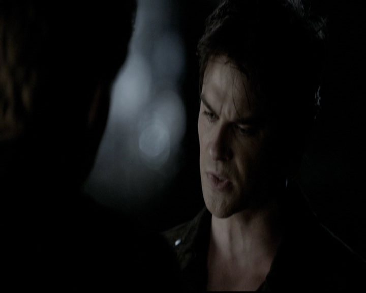 VampireDiariesWorld-dot-org_5x20WhatLiesBeneath1556.jpg