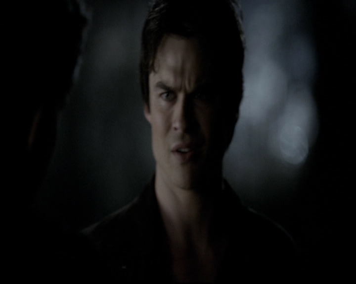 VampireDiariesWorld-dot-org_5x20WhatLiesBeneath1570.jpg