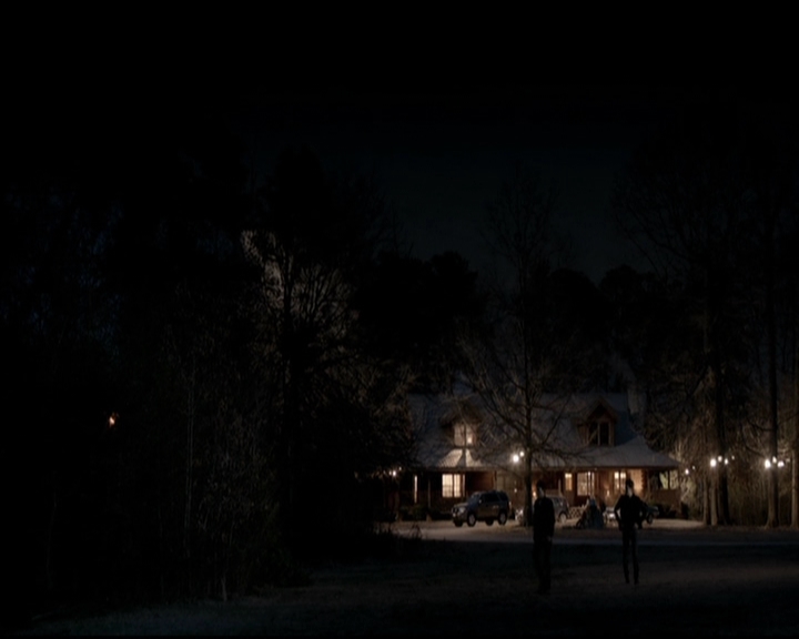 VampireDiariesWorld-dot-org_5x20WhatLiesBeneath1572.jpg