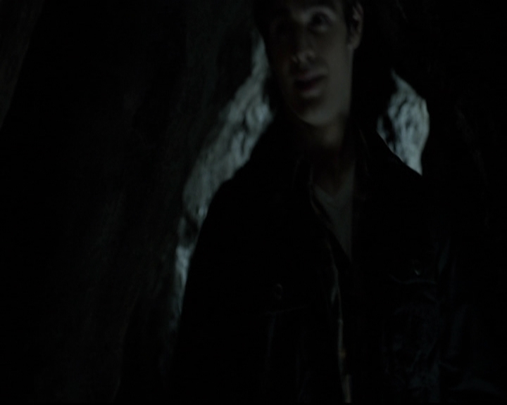 VampireDiariesWorld-dot-org_5x20WhatLiesBeneath1594.jpg