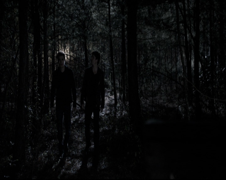 VampireDiariesWorld-dot-org_5x20WhatLiesBeneath1622.jpg