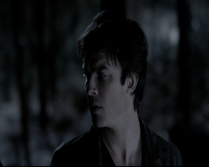 VampireDiariesWorld-dot-org_5x20WhatLiesBeneath1628.jpg