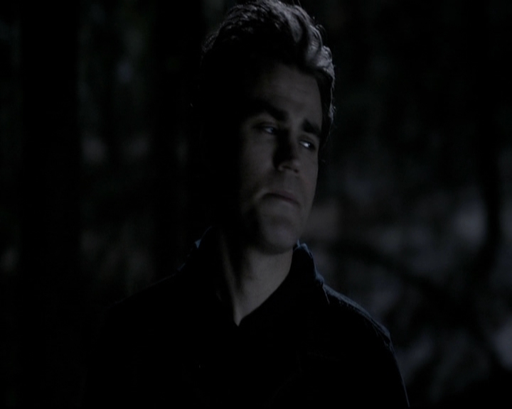 VampireDiariesWorld-dot-org_5x20WhatLiesBeneath1630.jpg