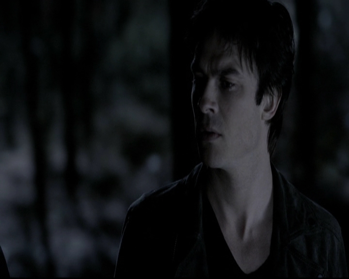 VampireDiariesWorld-dot-org_5x20WhatLiesBeneath1632.jpg