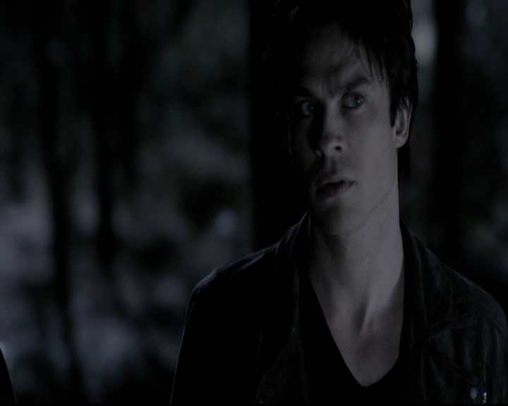 VampireDiariesWorld-dot-org_5x20WhatLiesBeneath1633.jpg