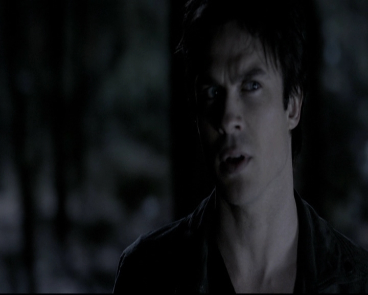 VampireDiariesWorld-dot-org_5x20WhatLiesBeneath1636.jpg