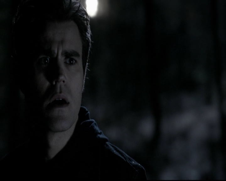 VampireDiariesWorld-dot-org_5x20WhatLiesBeneath1639.jpg