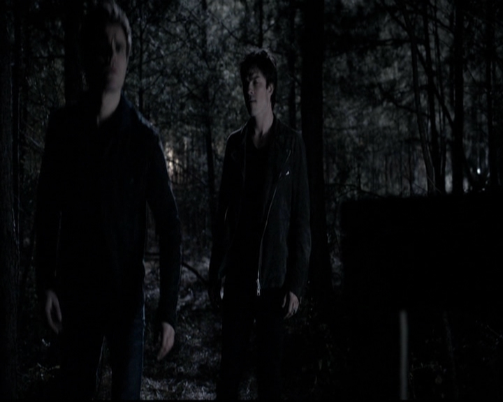 VampireDiariesWorld-dot-org_5x20WhatLiesBeneath1640.jpg