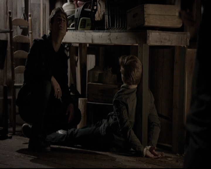 VampireDiariesWorld-dot-org_5x20WhatLiesBeneath1654.jpg