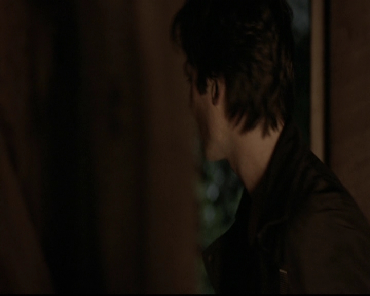 VampireDiariesWorld-dot-org_5x20WhatLiesBeneath1678.jpg