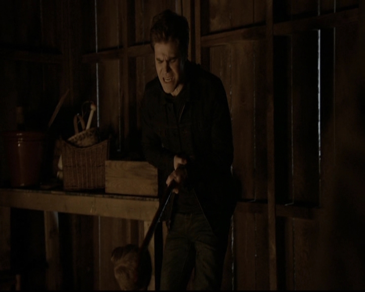 VampireDiariesWorld-dot-org_5x20WhatLiesBeneath1687.jpg