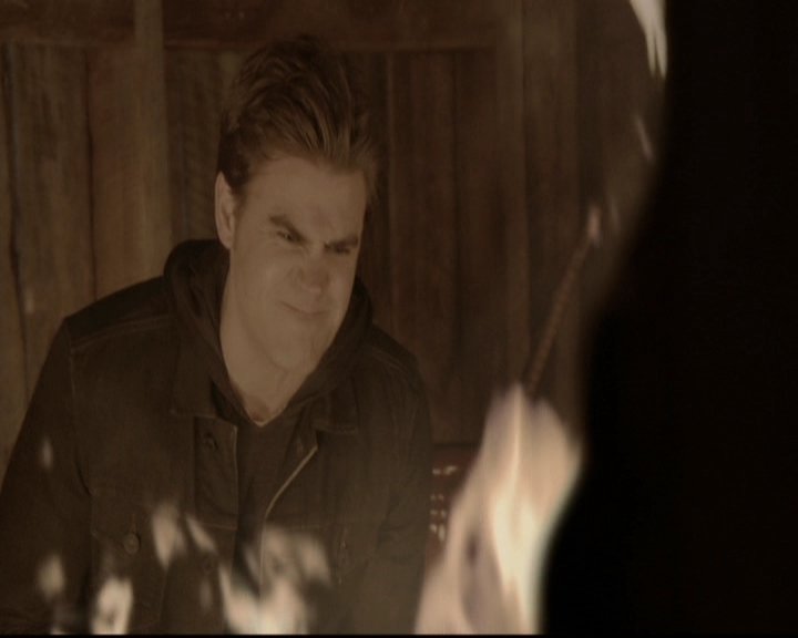 VampireDiariesWorld-dot-org_5x20WhatLiesBeneath1731.jpg