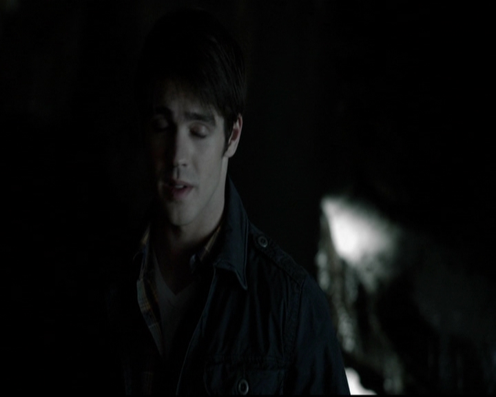 VampireDiariesWorld-dot-org_5x20WhatLiesBeneath1781.jpg