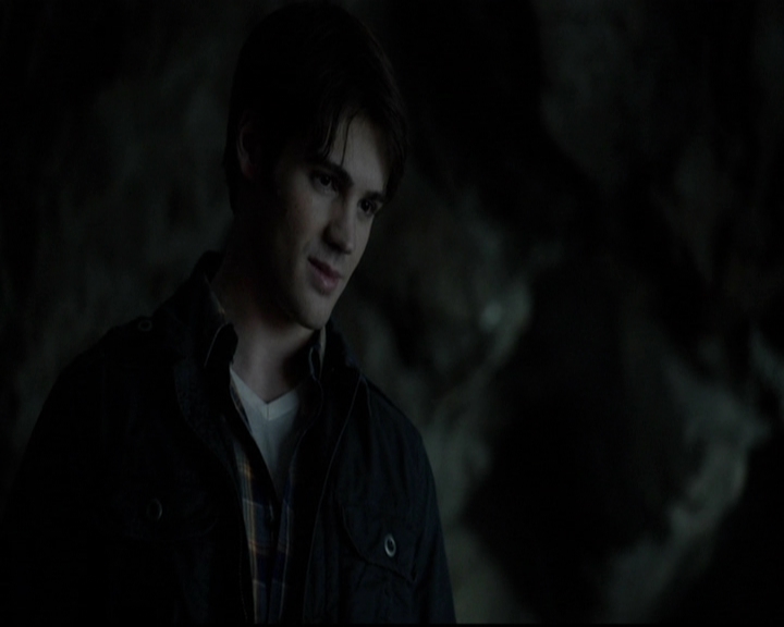 VampireDiariesWorld-dot-org_5x20WhatLiesBeneath1793.jpg