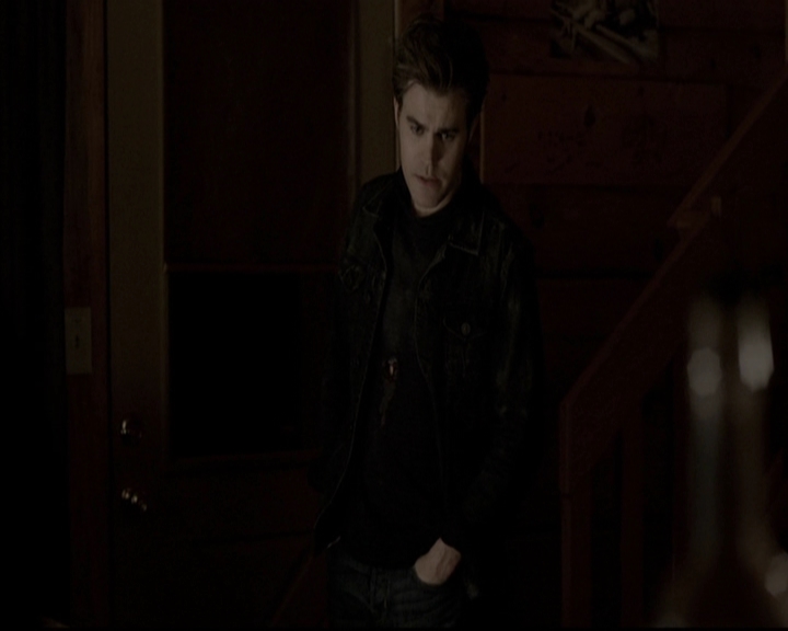 VampireDiariesWorld-dot-org_5x20WhatLiesBeneath1879.jpg