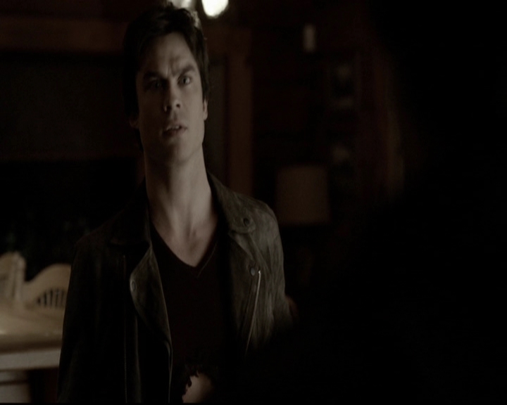 VampireDiariesWorld-dot-org_5x20WhatLiesBeneath1889.jpg