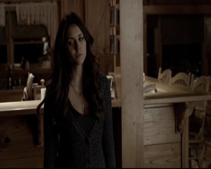 VampireDiariesWorld-dot-org_5x20WhatLiesBeneath1913.jpg