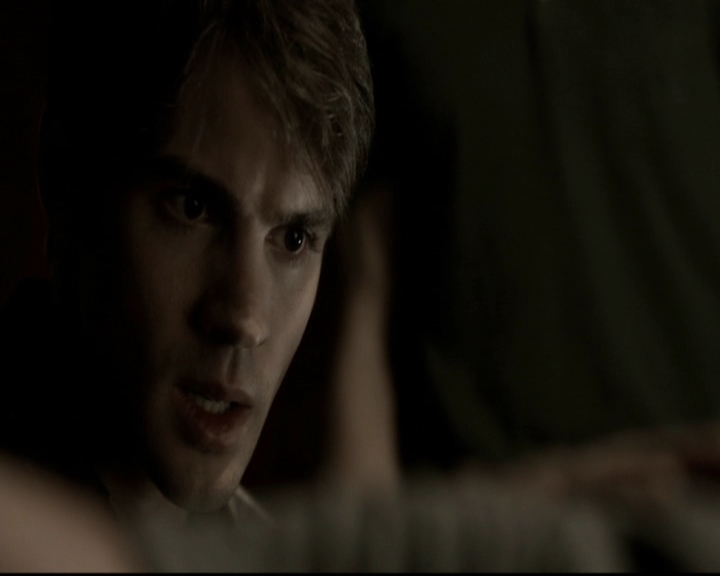 VampireDiariesWorld-dot-org_5x20WhatLiesBeneath2013.jpg