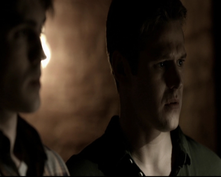 VampireDiariesWorld-dot-org_5x20WhatLiesBeneath2027.jpg