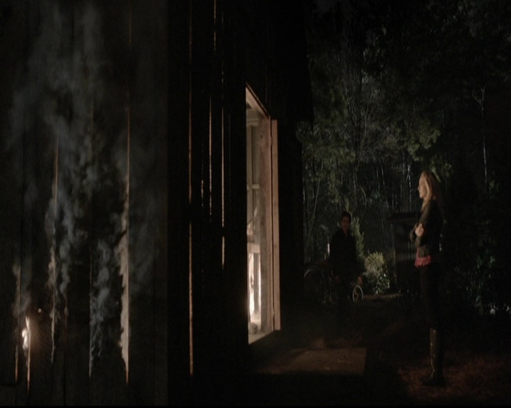 VampireDiariesWorld-dot-org_5x20WhatLiesBeneath2041.jpg