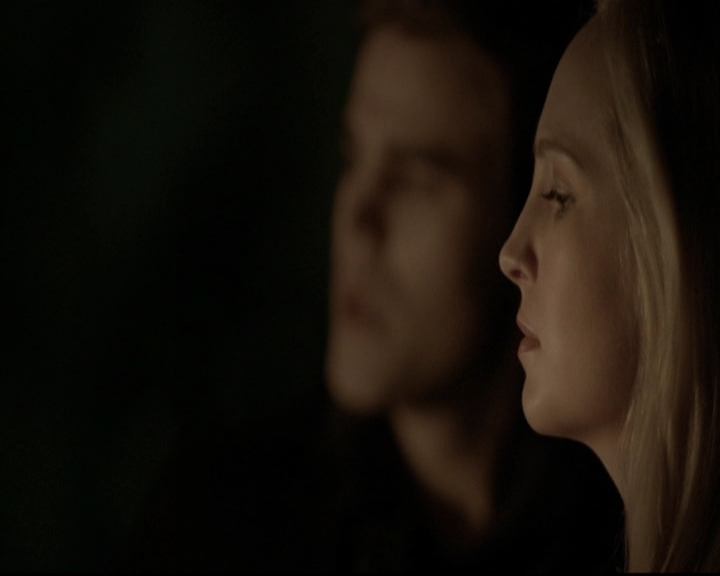 VampireDiariesWorld-dot-org_5x20WhatLiesBeneath2044.jpg