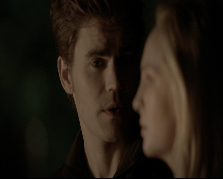 VampireDiariesWorld-dot-org_5x20WhatLiesBeneath2048.jpg